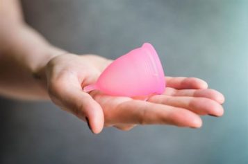 La coupe menstruelle : intérêt, choix, pliage et conseils d’utilisation